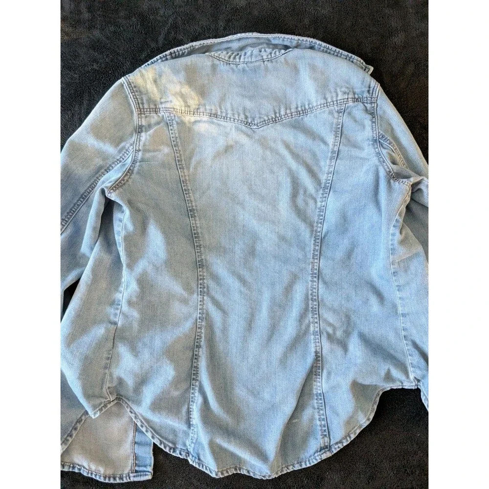 Light Chambray Blue Denim Button Down Shirt Women Western Cowgirl Slim Aughts - Picture 6 of 14